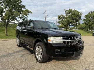 2011 Lincoln Navigator L