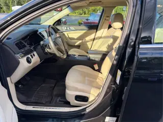 Lincoln MKS 2013