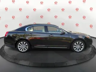 Lincoln MKS 2013