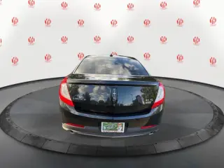 Lincoln MKS 2013