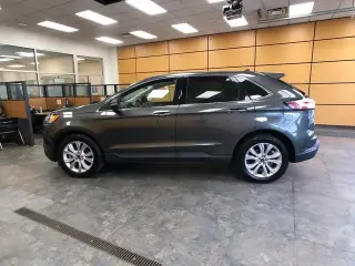 Ford Edge 2020 AWD Titanium 4dr Crossover