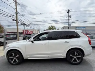 2017 Volvo XC90