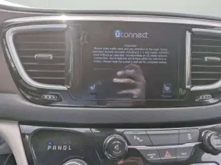 Chrysler Pacifica 2017