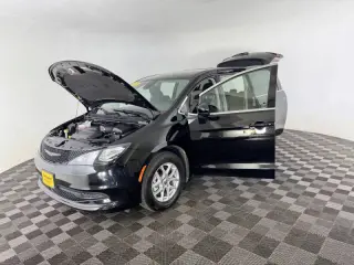 Chrysler Voyager 2024