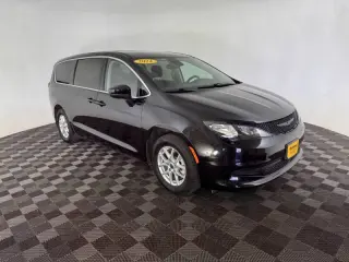 Chrysler Voyager 2024