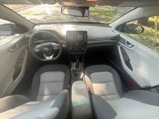 Hyundai Ioniq Hybrid 2020