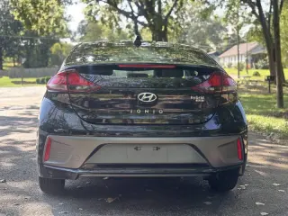 Hyundai Ioniq Hybrid 2020