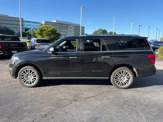 Ford Expedition MAX 2022 4x4 Platinum 4dr SUV