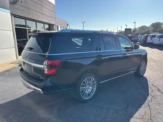 Ford Expedition MAX 2022 4x4 Platinum 4dr SUV