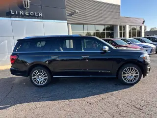 Ford Expedition MAX 2022 4x4 Platinum 4dr SUV