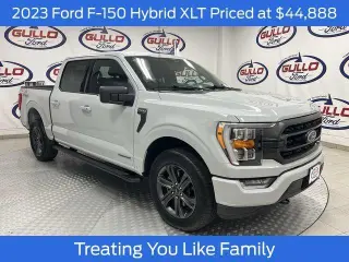 Ford F-150 2023 4x4 XLT 4 puertas SuperCrew 6.5 pies SB