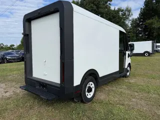 2024 BrightDrop Zevo 400