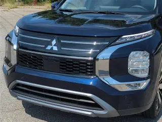 Mitsubishi Outlander 2025 SE 4dr SUV