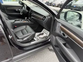2020 Volvo V90 Cross Country