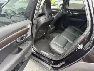 2020 Volvo V90 Cross Country