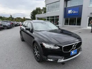 2020 Volvo V90 Cross Country