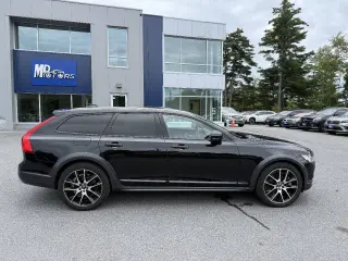 2020 Volvo V90 Cross Country