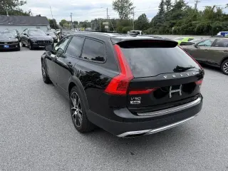 2020 Volvo V90 Cross Country