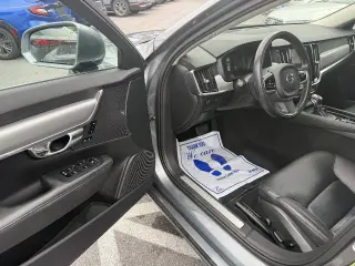 2017 Volvo S90