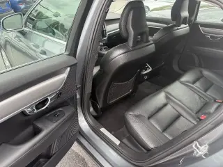 2017 Volvo S90