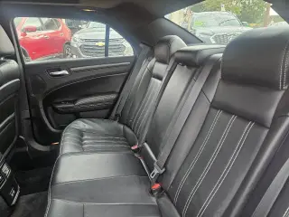 2016 Chrysler 300