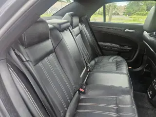 2016 Chrysler 300