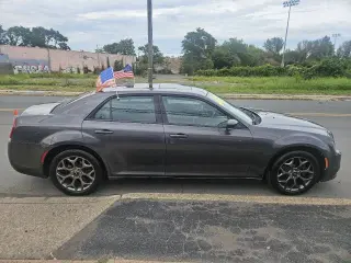 2016 Chrysler 300