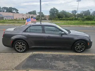 2016 Chrysler 300