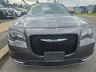2016 Chrysler 300