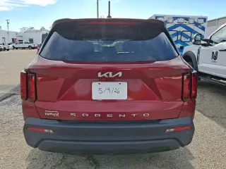 Kia Sorento 2022 LX 4dr SUV