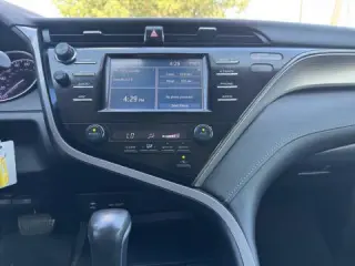 Toyota Camry 2019