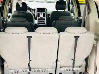 2010 Chrysler Town and Country