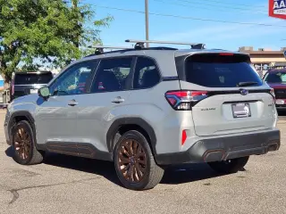Subaru Forester 2025