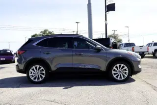 Ford Escape 2022 AWD Titanium 4dr SUV