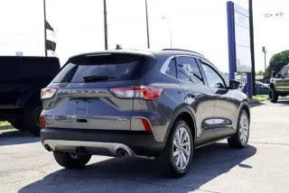 Ford Escape 2022 AWD Titanium 4dr SUV