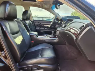 2015 Infiniti Q70L