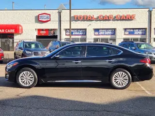 2015 Infiniti Q70L