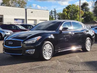 2015 Infiniti Q70L