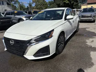 Nissan Altima 2023
