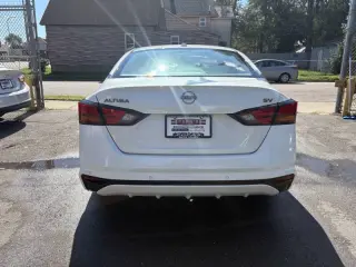 Nissan Altima 2023