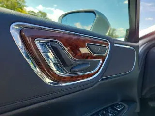 Lincoln Continental 2018 AWD Select 4dr Sedán