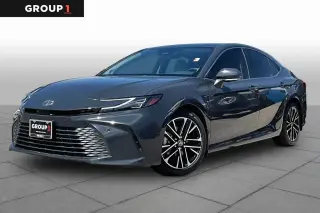 Toyota Camry 2025 SE 4dr Sedan