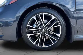 Toyota Camry 2025 SE 4dr Sedan