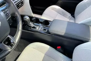 Toyota Camry 2025 SE 4dr Sedan