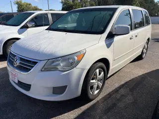 Volkswagen Routan del año 2010