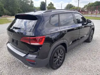 Volkswagen Taos del 2022