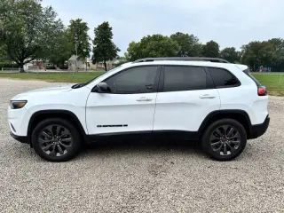 Jeep Cherokee 2021