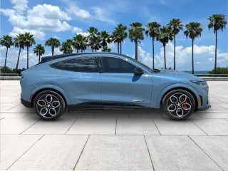 Ford Mustang Mach-E 2023 AWD GT 4dr SUV