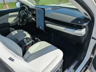 Ford Mustang Mach-E 2023 AWD Premium SUV 4 puertas
