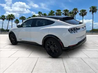 Ford Mustang Mach-E 2023 AWD Premium SUV 4 puertas